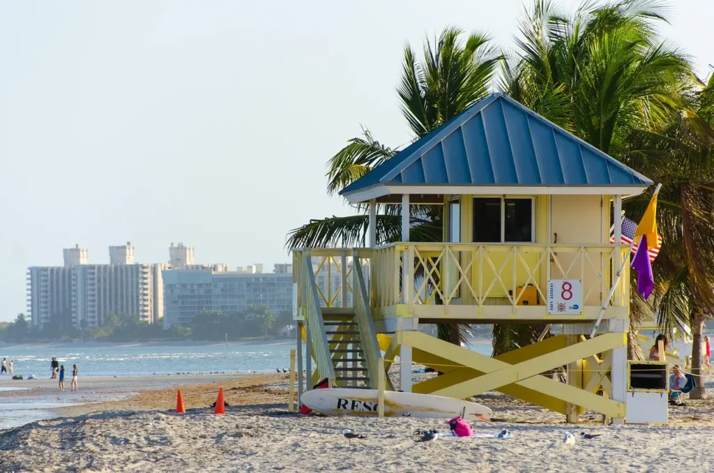 "Best family resorts in Florida with stunning Miami Beach view and luxurious accommodations for families."

