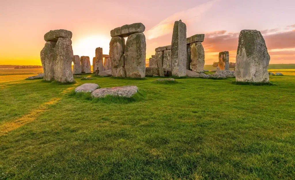 "Stonehenge in England - one of the top things to visit in England, showcasing ancient history and stunning landmarks."